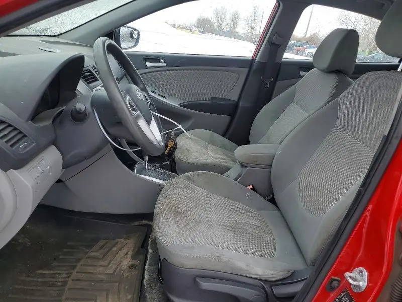 2013 HYUNDAI ACCENT GLS  
