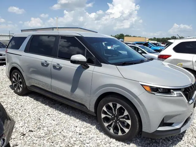 2024 KIA CARNIVAL EX  