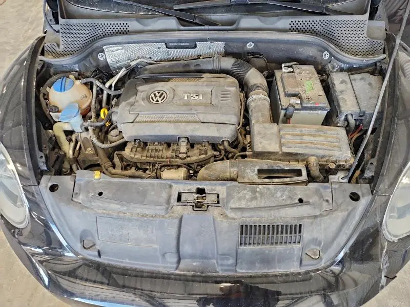 2014 VOLKSWAGEN BEETLE   