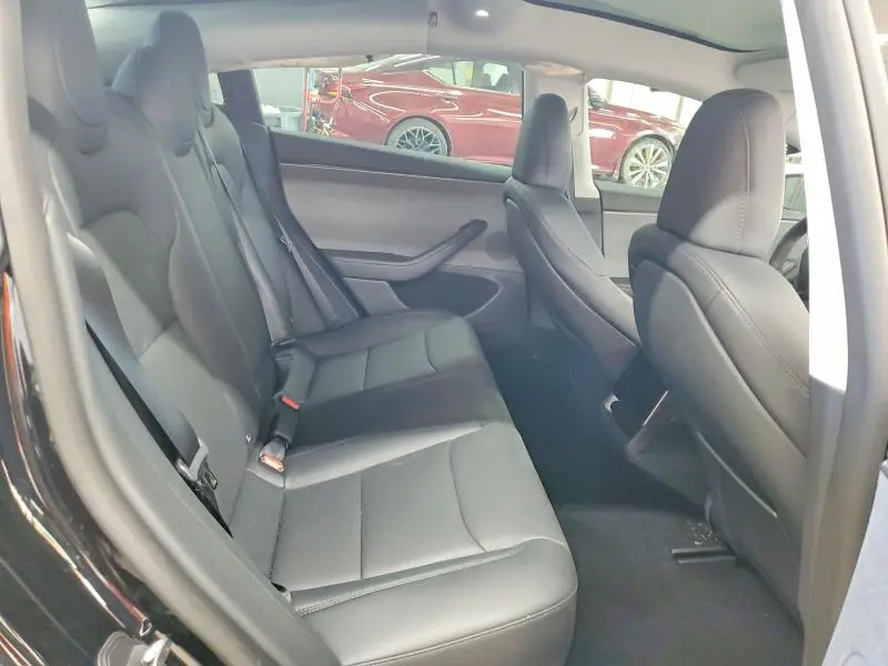 2026 TESLA MODEL 3   