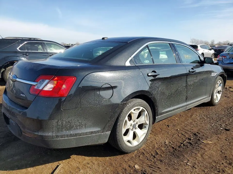 2011 FORD TAURUS SEL  