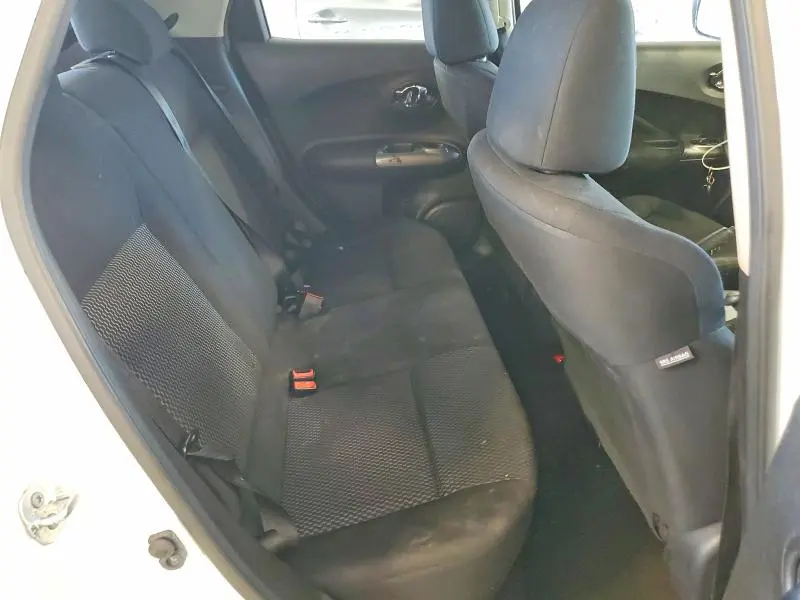 2016 NISSAN JUKE S  