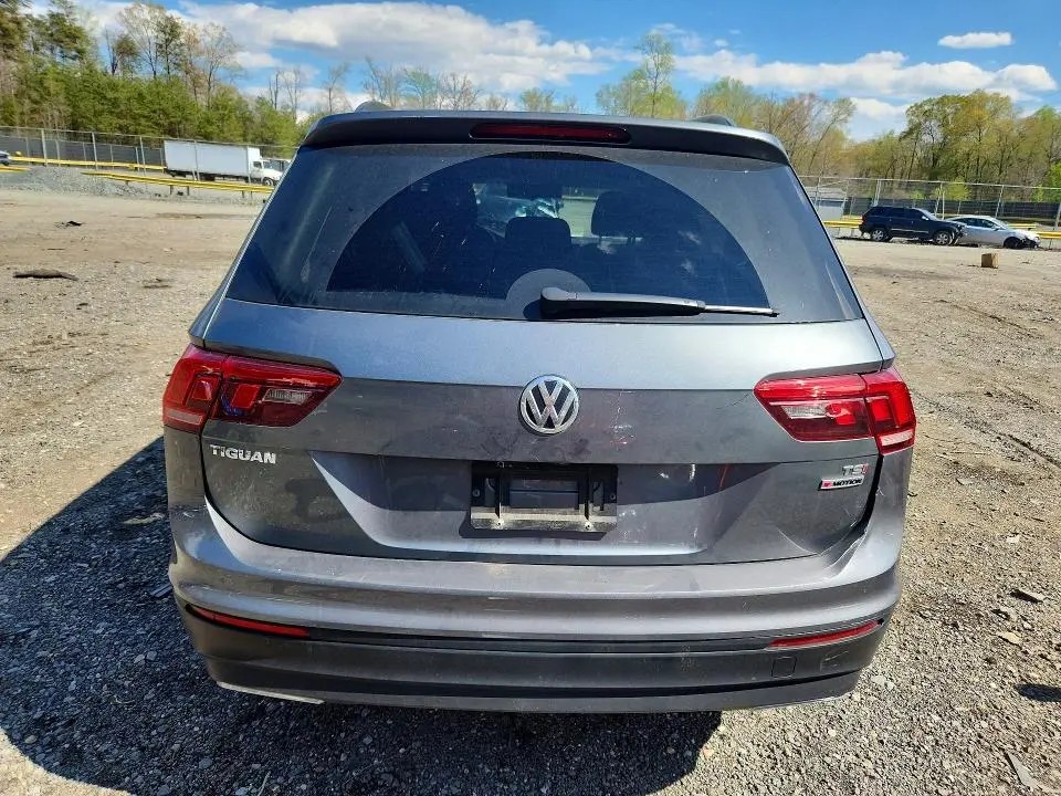 2018 VOLKSWAGEN TIGUAN S  