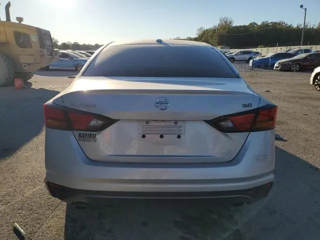 2019 NISSAN ALTIMA SR  