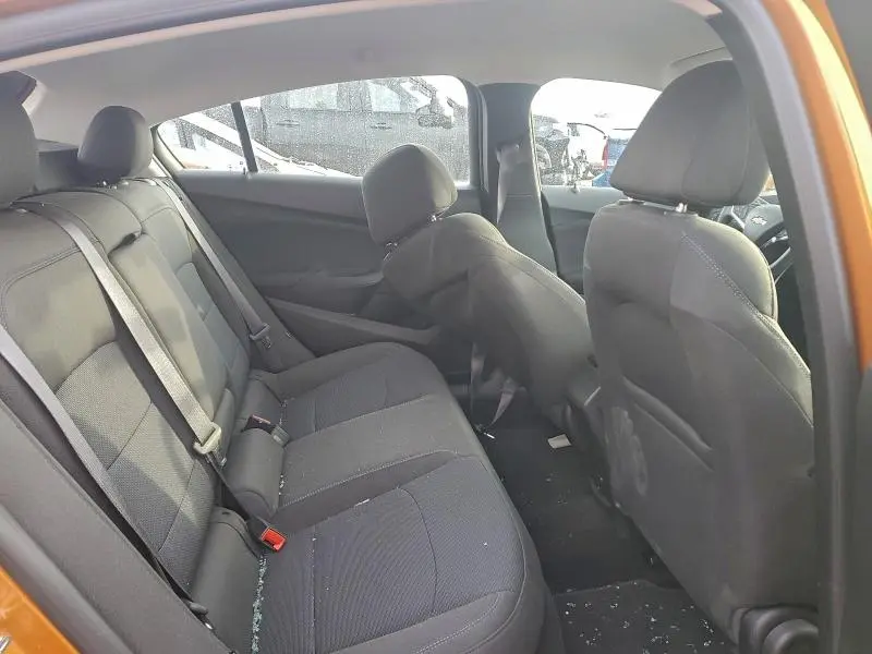 2017 CHEVROLET CRUZE LT  