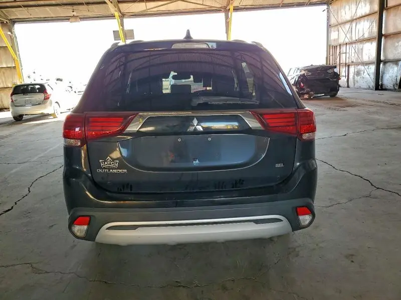 2020 MITSUBISHI OUTLANDER SE  