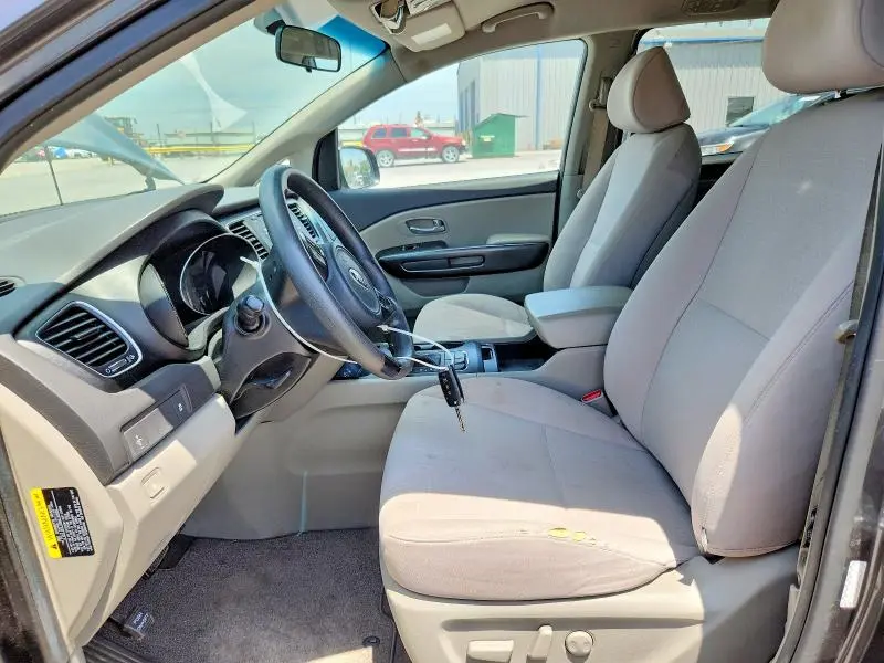 2016 KIA SEDONA LX  