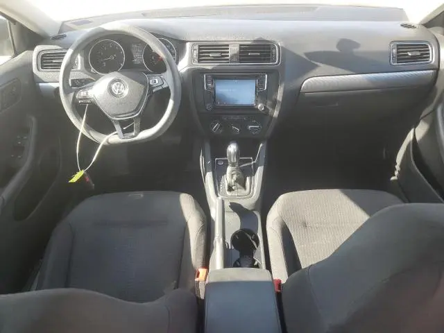 2016 VOLKSWAGEN JETTA SE  
