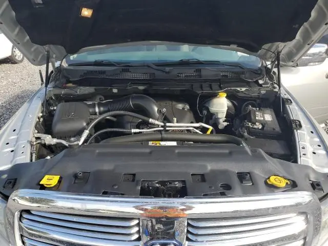 2016 RAM 1500 SLT