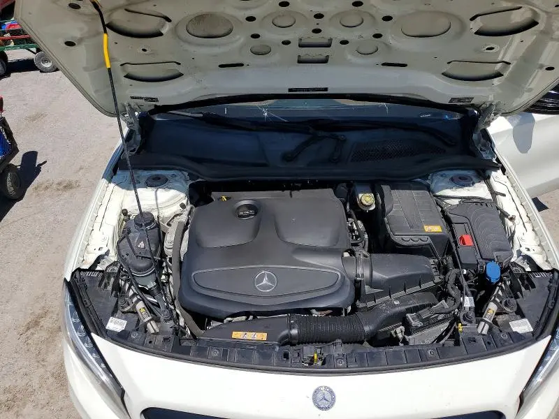 2015 MERCEDES-BENZ GLA 250 4MATIC  