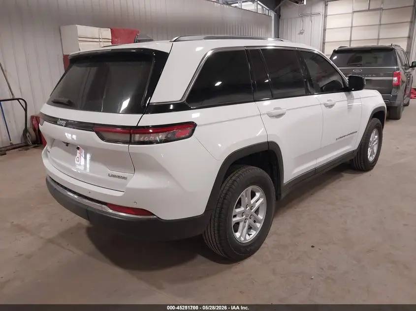 2023 JEEP GRAND CHEROKEE LAREDO 4X4