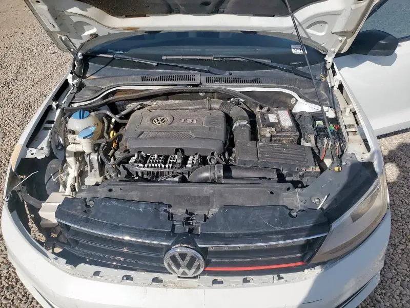 2015 VOLKSWAGEN JETTA SE  