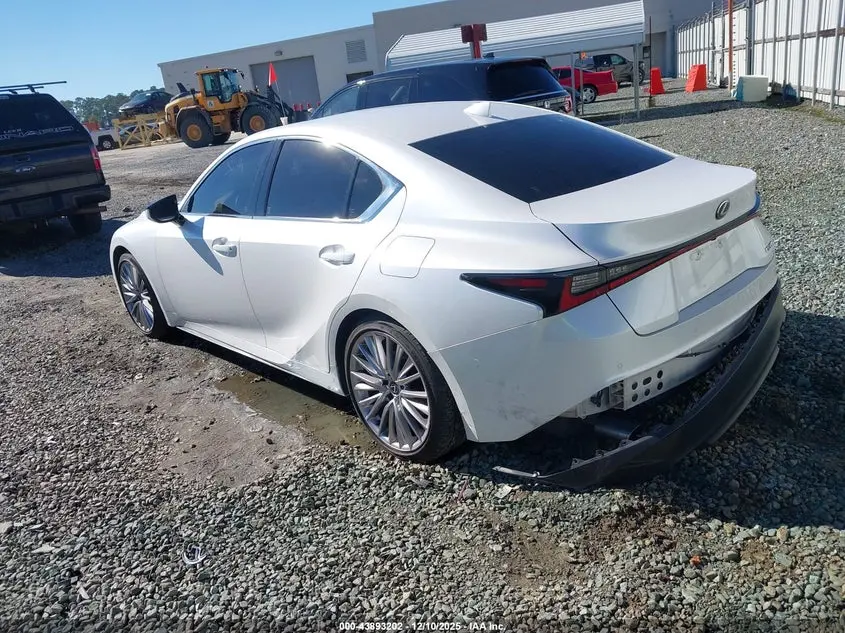 2024 LEXUS IS 300  