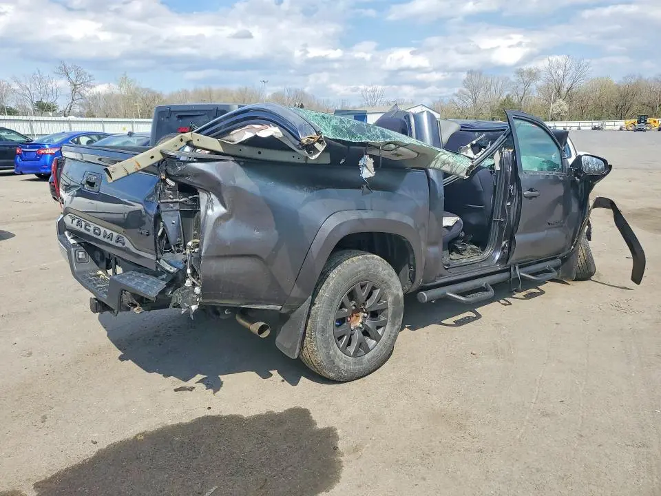 2021 TOYOTA TACOMA SR5 V6  