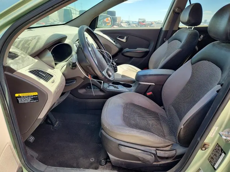 2011 HYUNDAI TUCSON GLS  