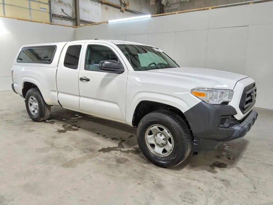 2023 TOYOTA TACOMA SR  