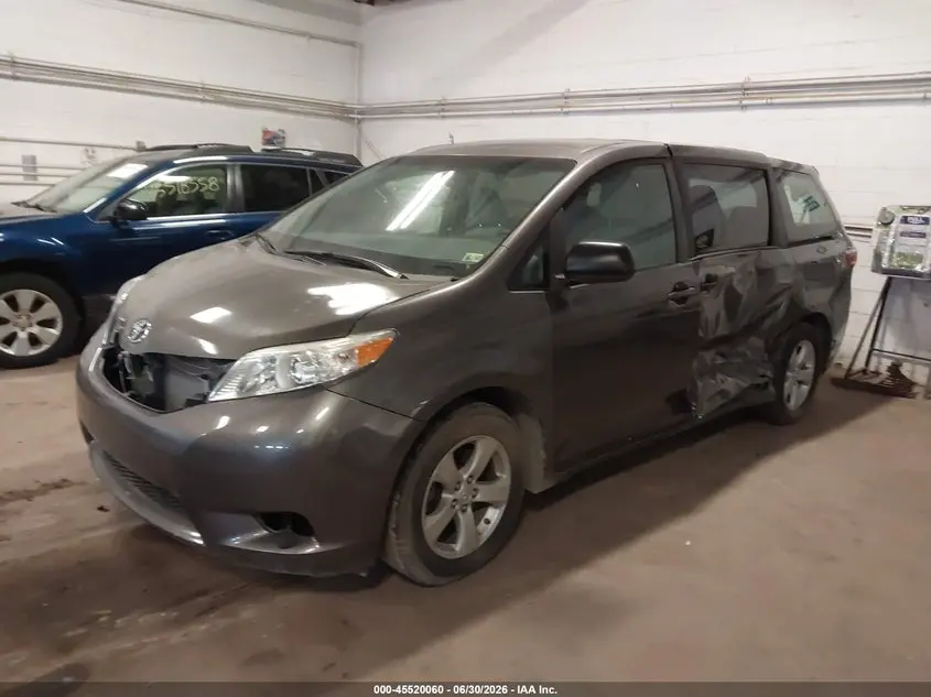 2017 TOYOTA SIENNA L 7 PASSENGER