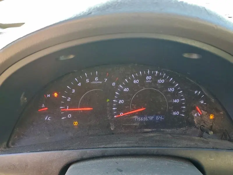 2010 TOYOTA CAMRY SE  