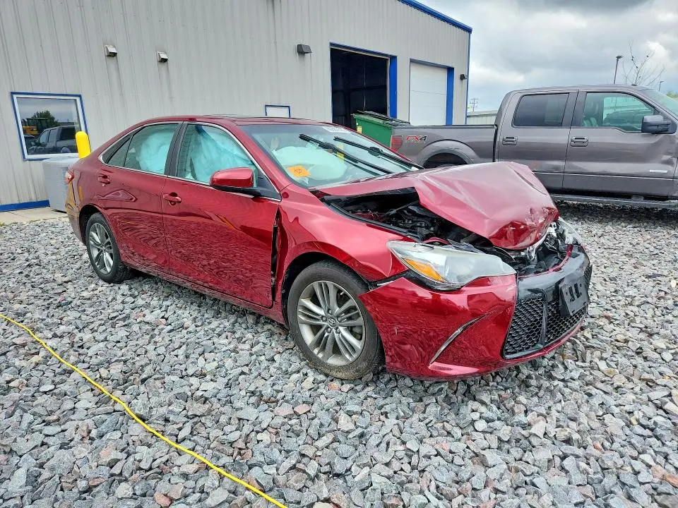 2017 TOYOTA CAMRY SE  