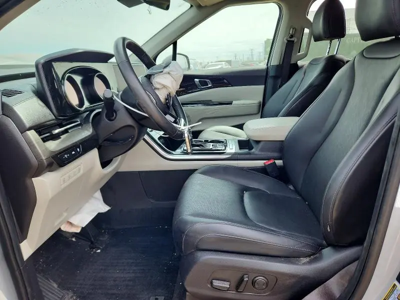 2023 KIA CARNIVAL EX  