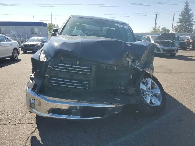 2018 RAM 1500 SLT  