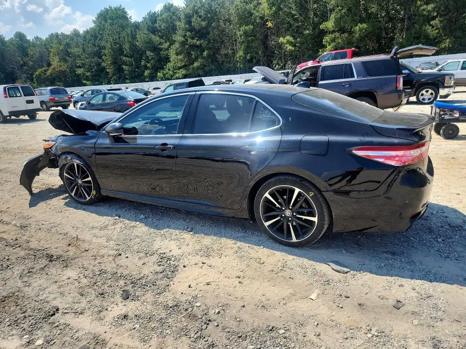 2020 TOYOTA CAMRY XSE  