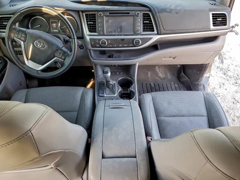 2019 TOYOTA HIGHLANDER LIMITED  