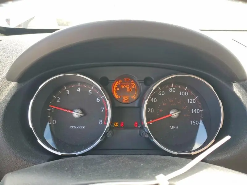 2010 NISSAN ROGUE S  