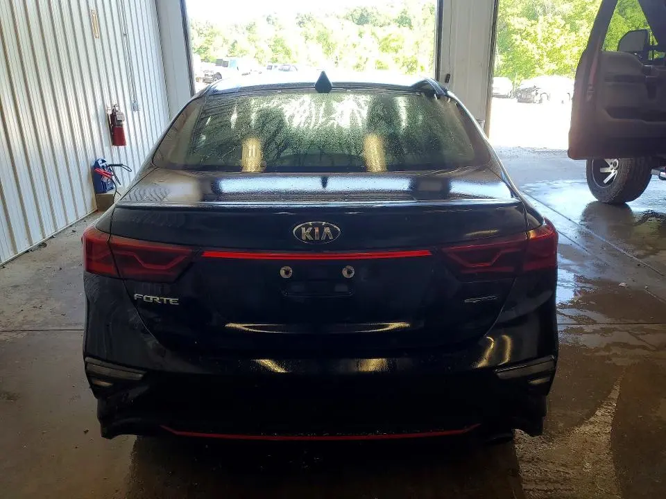 2021 KIA FORTE GT LINE  