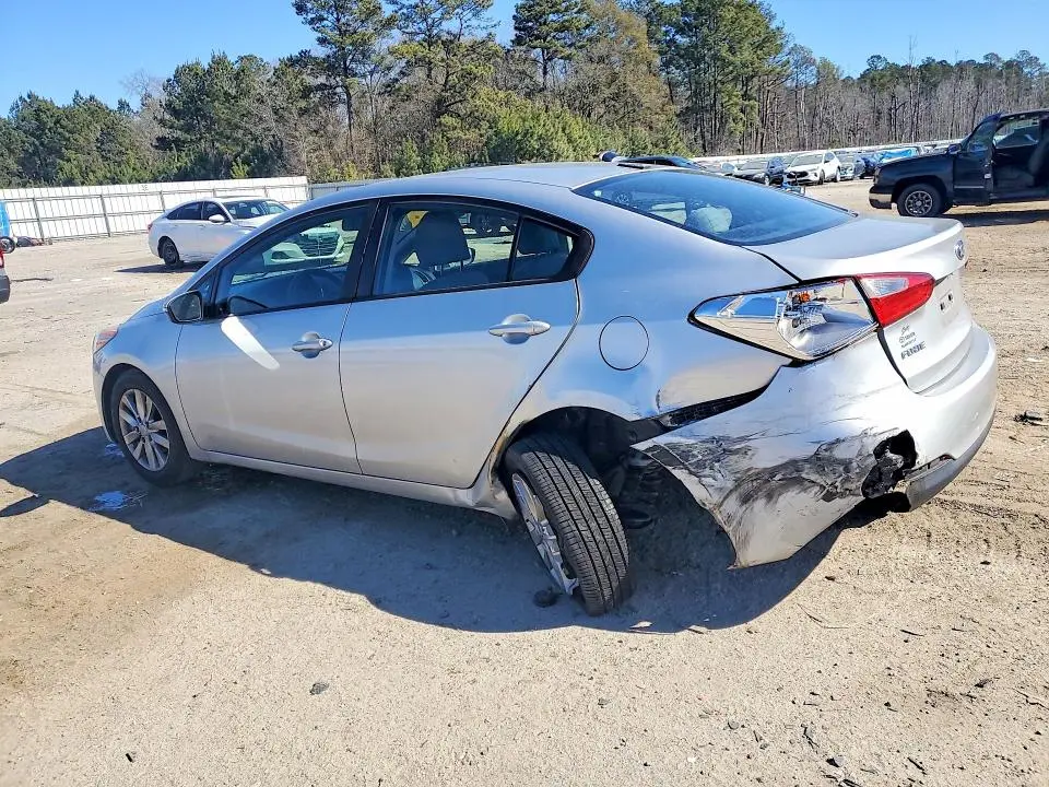 2015 KIA FORTE LX  