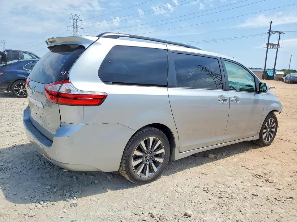2019 TOYOTA SIENNA LIMITED PREMIUM 7-PASSENGER  