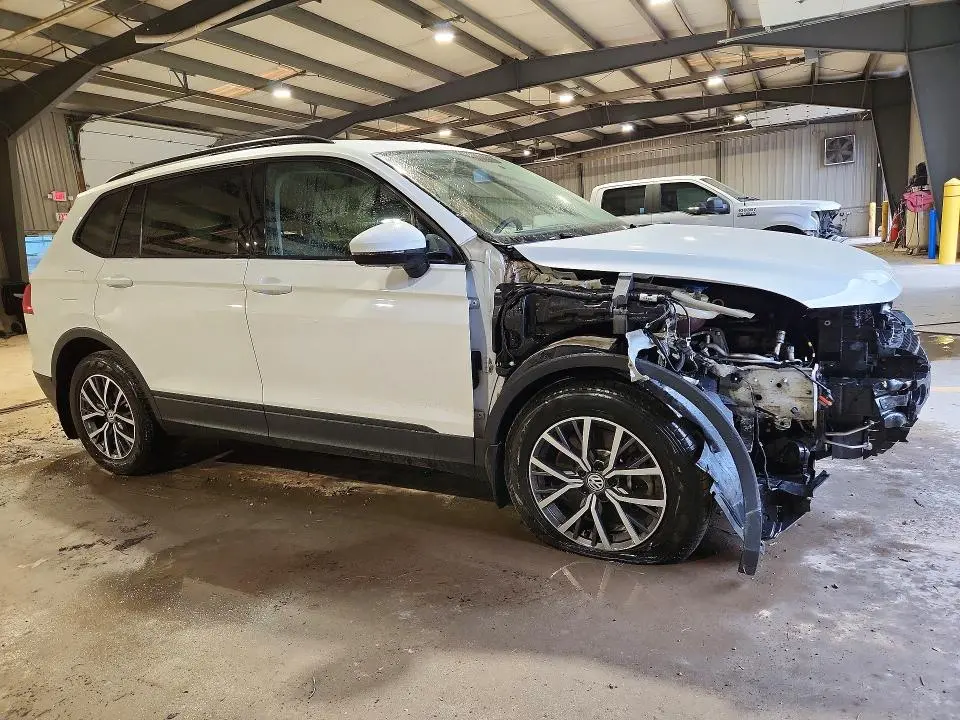 2021 VOLKSWAGEN TIGUAN S  