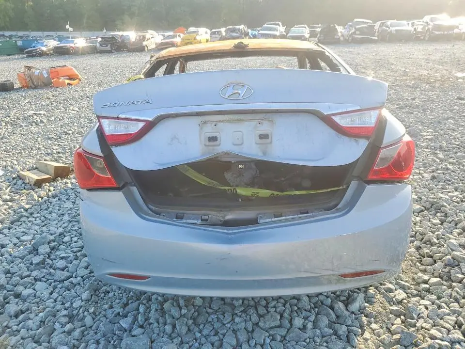 2011 HYUNDAI SONATA GLS  