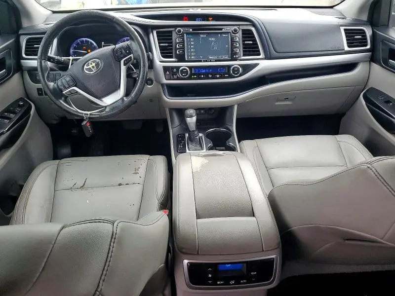 2018 TOYOTA HIGHLANDER XLE  