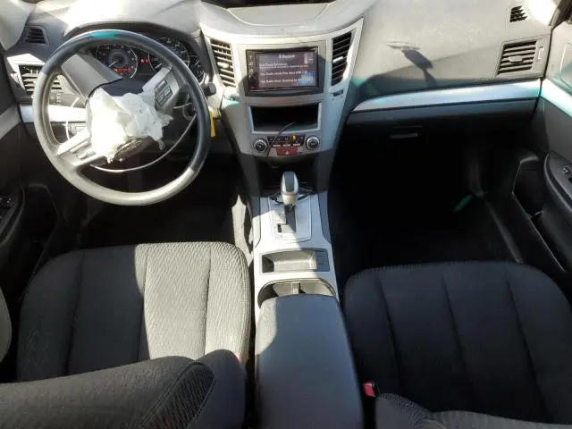 2010 SUBARU OUTBACK 2.5I  