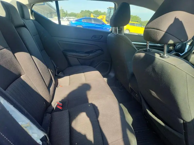 2023 NISSAN ALTIMA SV  