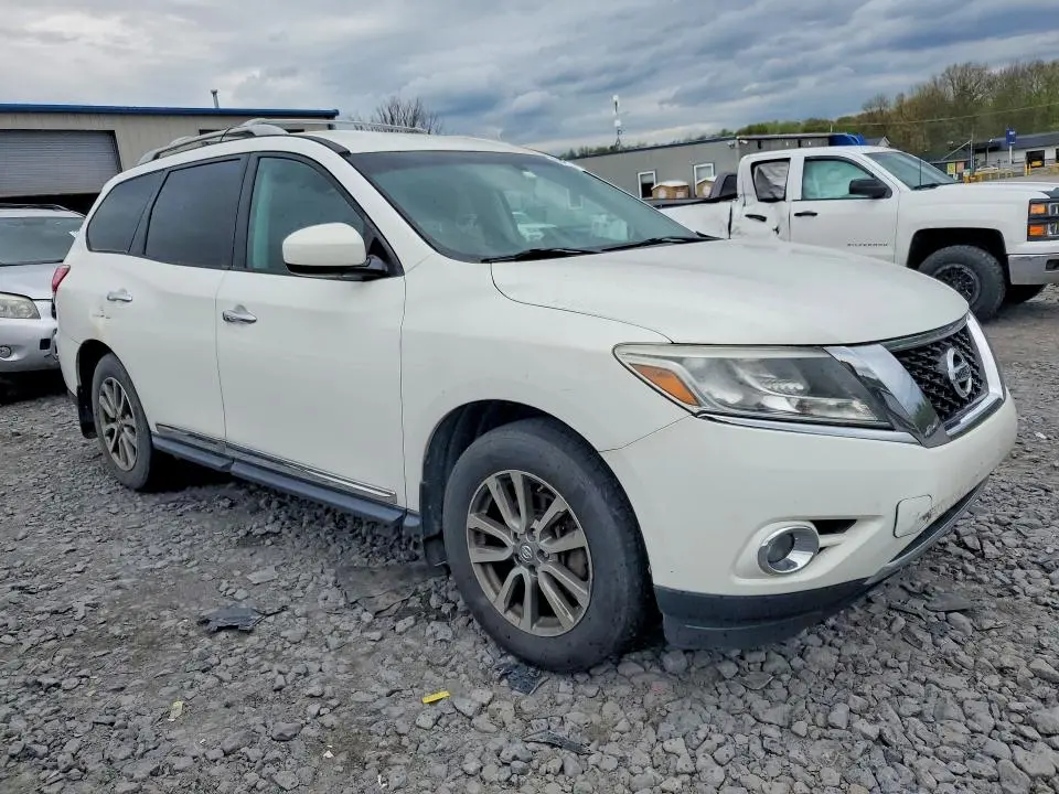 2013 NISSAN PATHFINDER S  