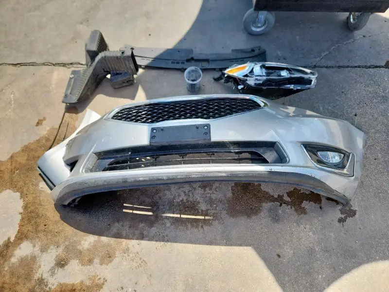 2015 KIA CADENZA PREMIUM  