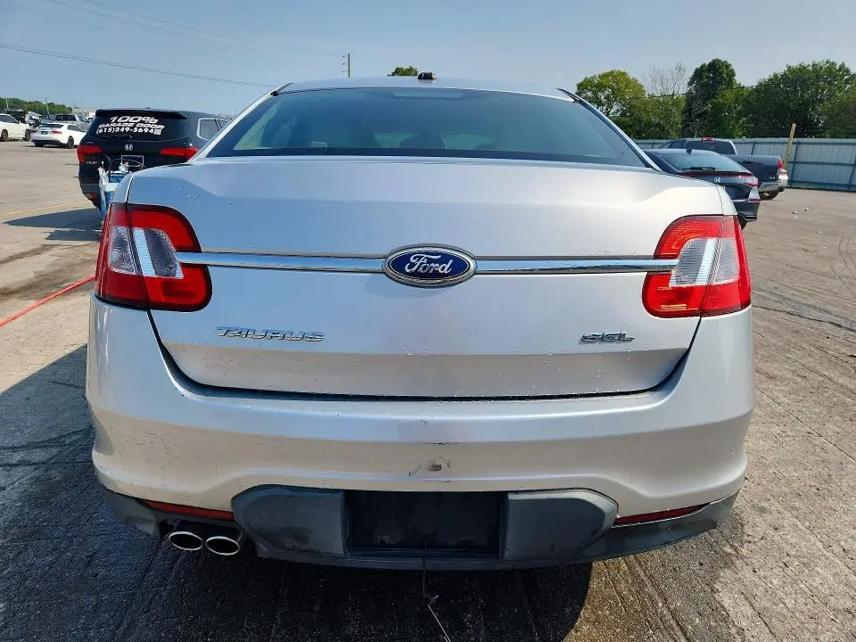 2011 FORD TAURUS SEL  