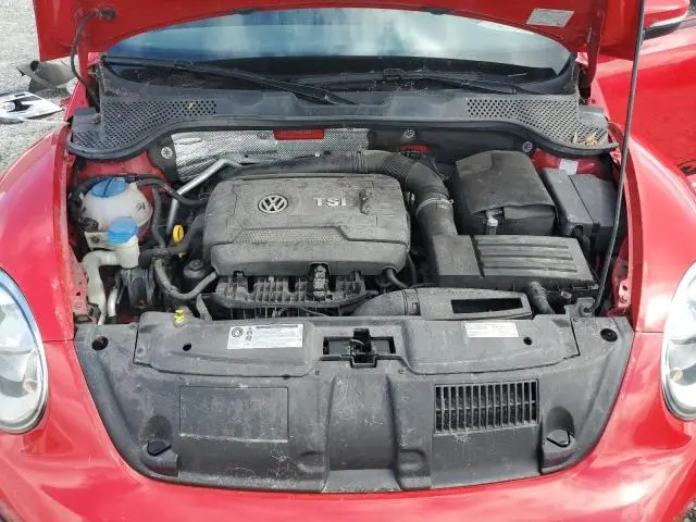 2017 VOLKSWAGEN BEETLE SE  