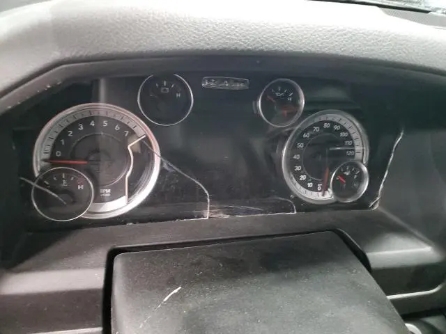 2016 RAM 1500 SLT  