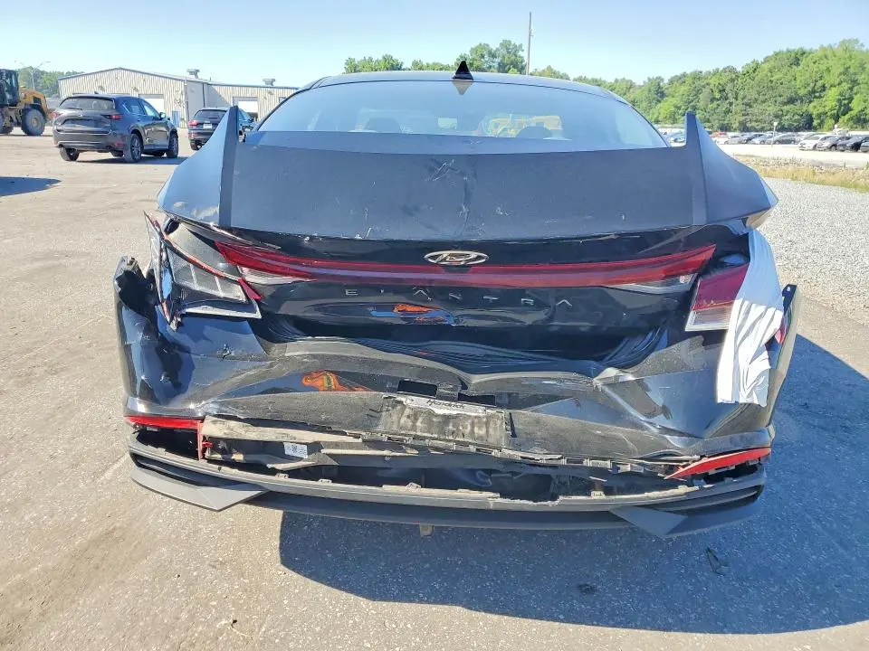 2022 HYUNDAI ELANTRA SEL  