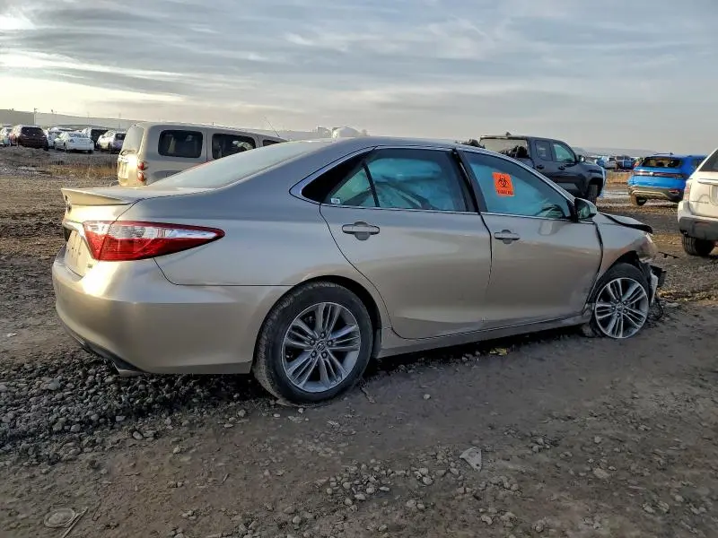 2016 TOYOTA CAMRY LE  