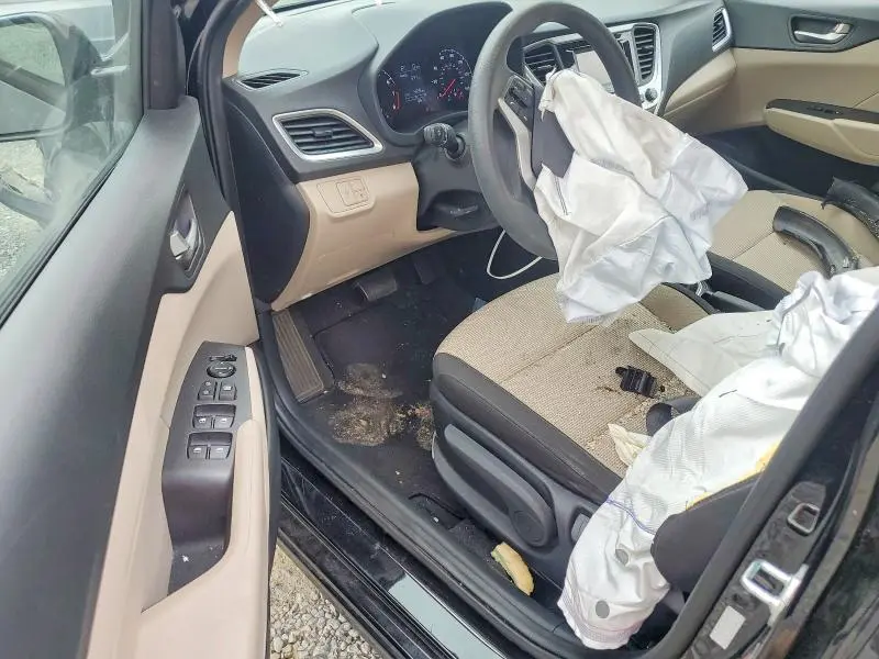 2022 HYUNDAI ACCENT SE  