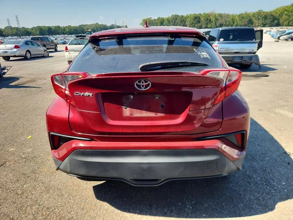 2018 TOYOTA C-HR XLE  
