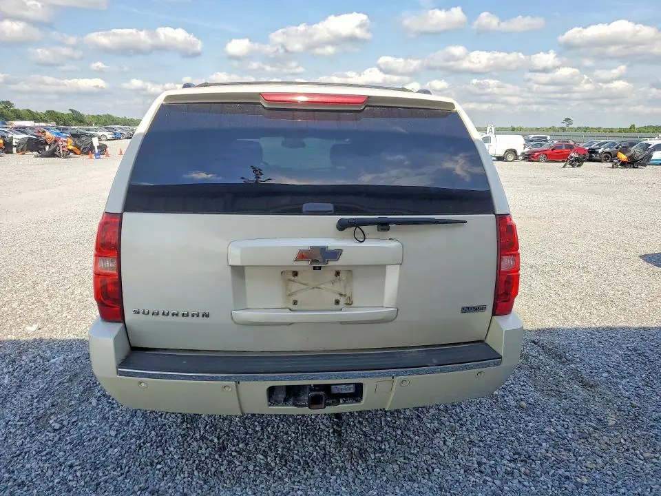 2011 CHEVROLET SUBURBAN C1500 LTZ  