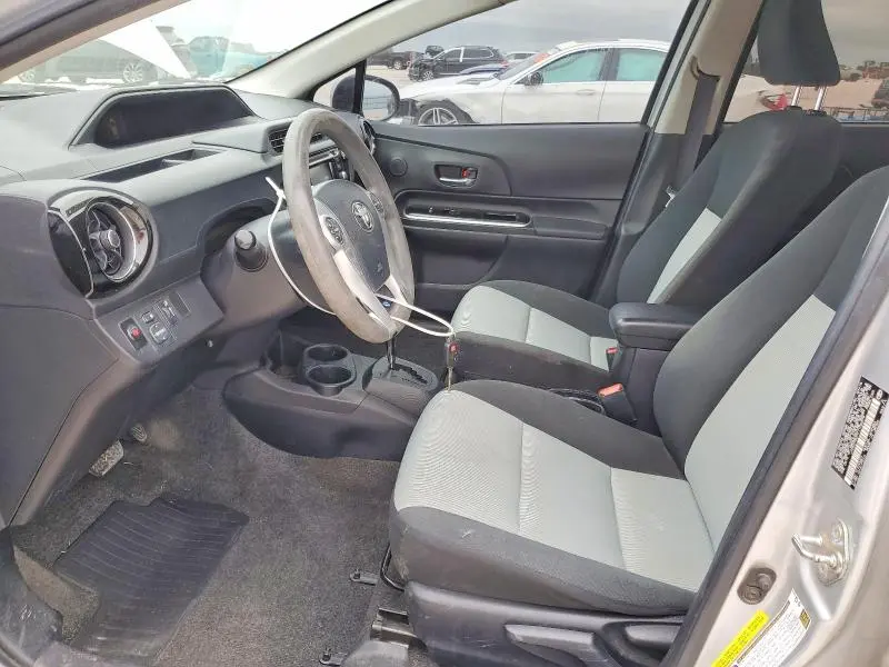 2015 TOYOTA PRIUS C TWO  