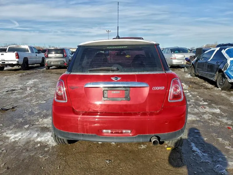 2012 MINI COOPER   