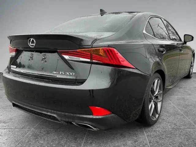 2019 LEXUS IS 300  