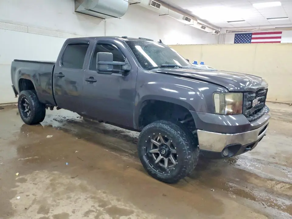2011 GMC SIERRA K2500 SLE  